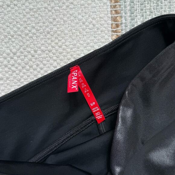 Spanx Black High Rise Faux Leather Leggings Women’s Size Small Petite - Picture 8 of 11